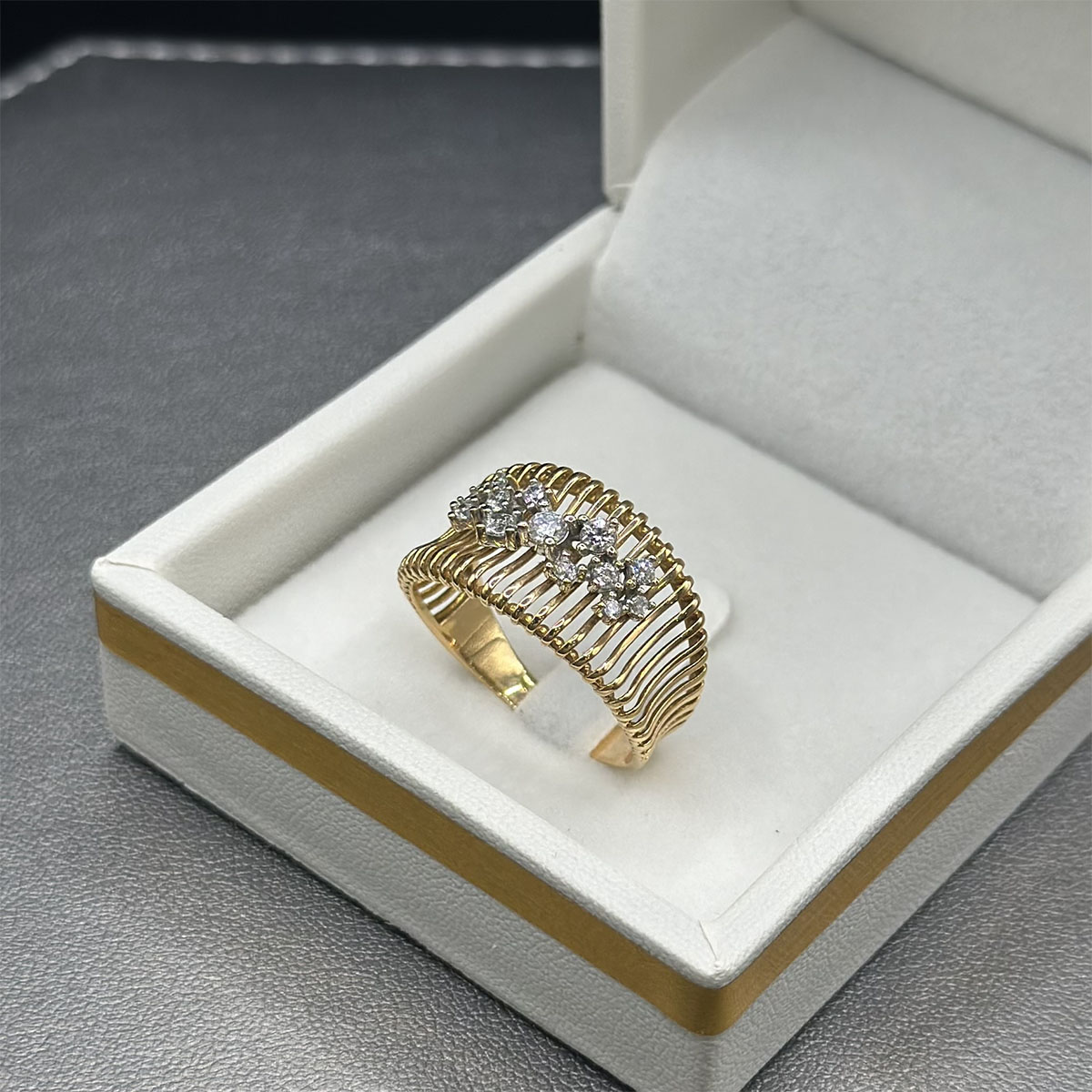 Bague en Or 18K - L'Art de la Légèreté – Image 3