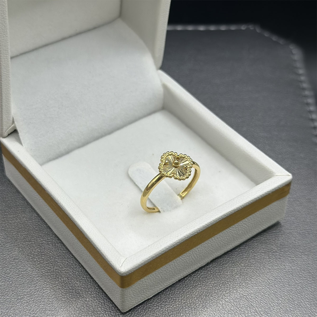 Bague en Or 18K – Élégance et Simplicité Éternelles – Image 2