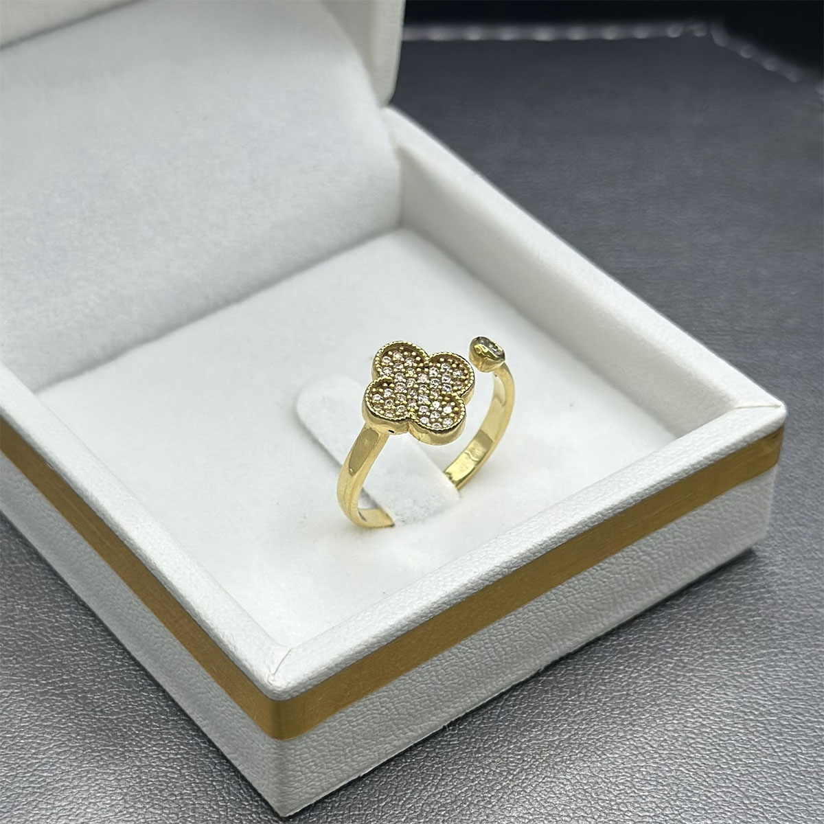 Bague en Or 18K – L'Élégance et la Modernité en Harmonie – Image 2