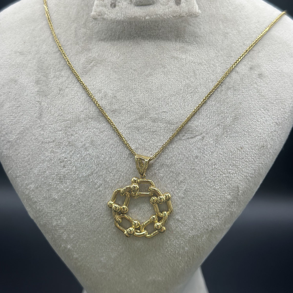 Collier en Or 18K – Élégance Géométrique
