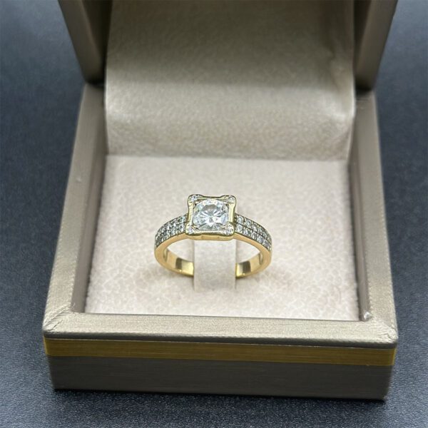 Bague en diamant – Charme discret