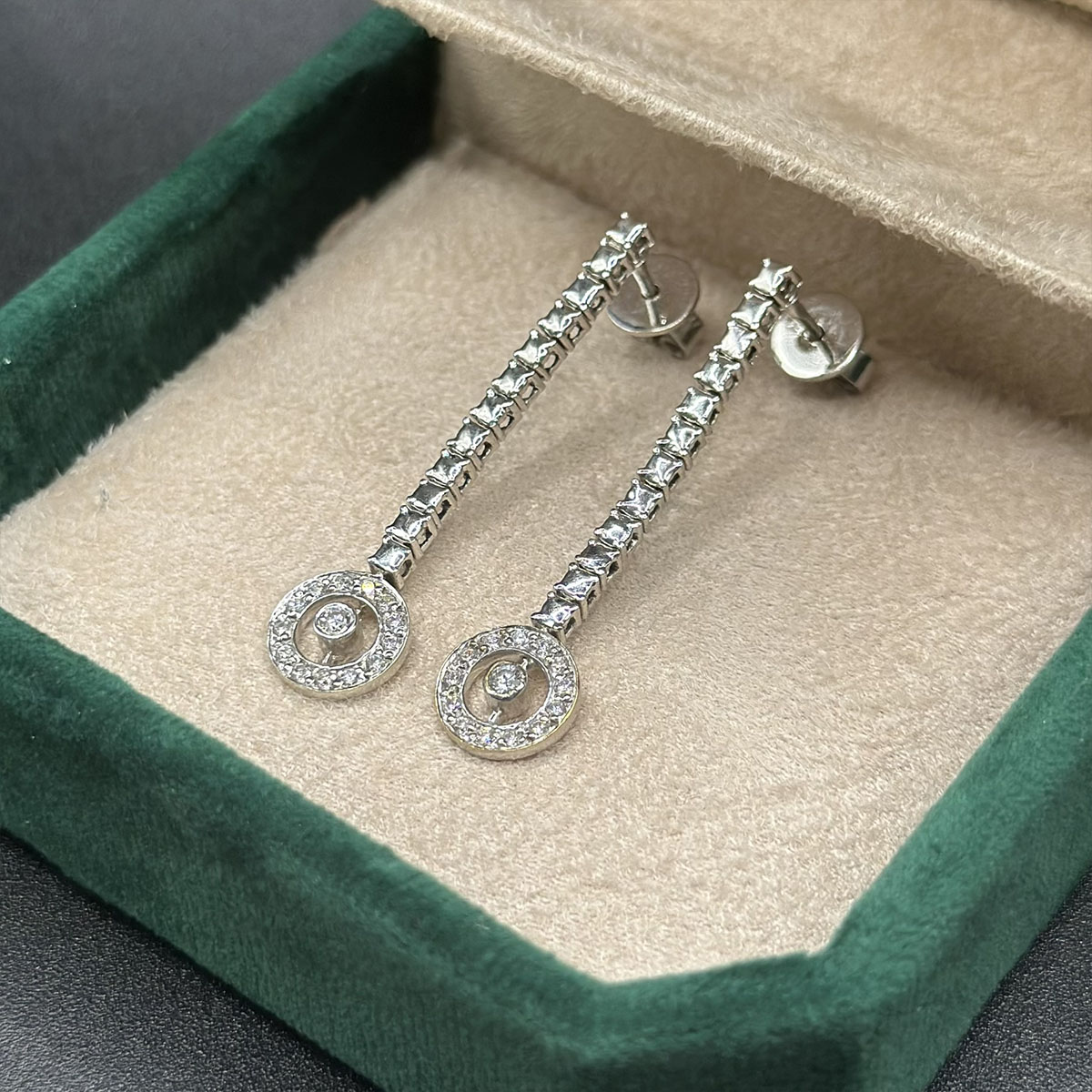 Boucles d'oreilles en diamant 18K – Modernité raffinée – Image 3