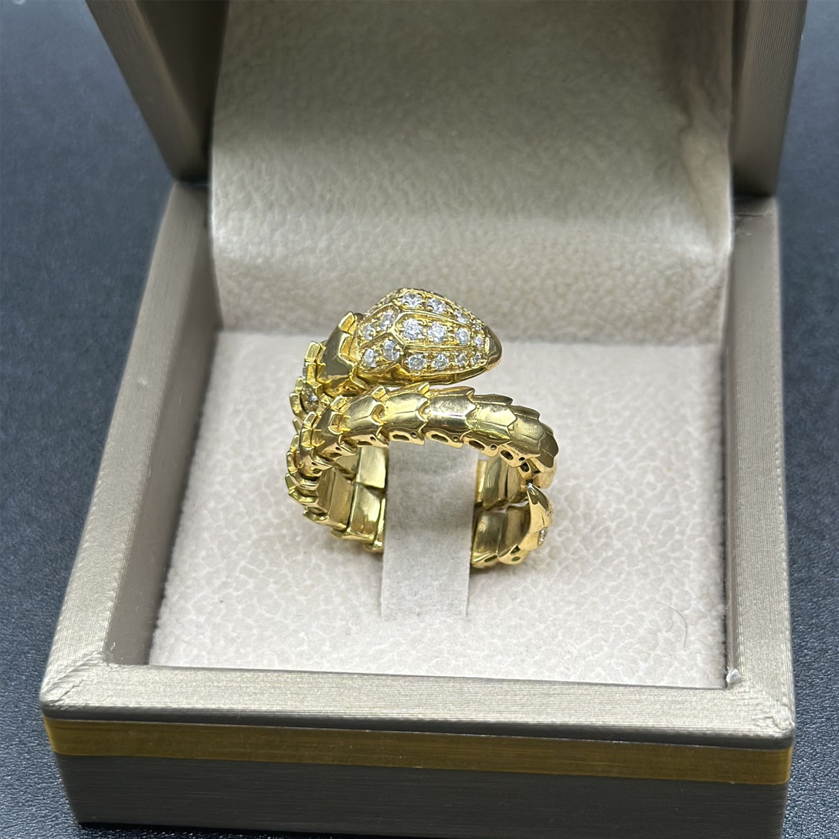 Bague en Or 18K– Raffinement naturel