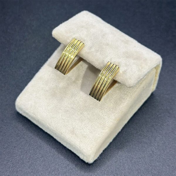 Boucles d'oreilles en Or 18K – Élégance Minimaliste – Image 3