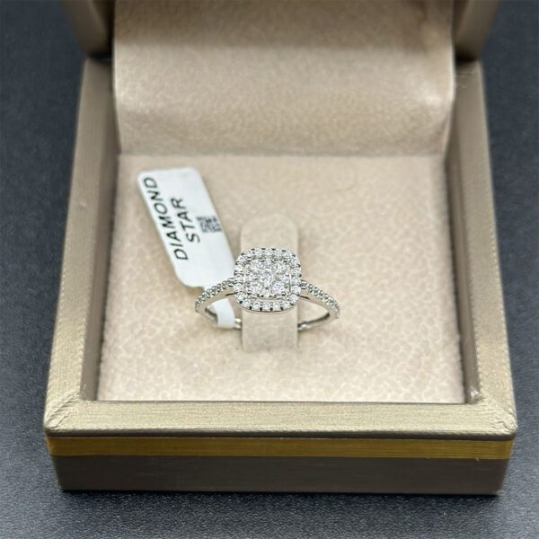 Bague en diamant – Raffinement discret