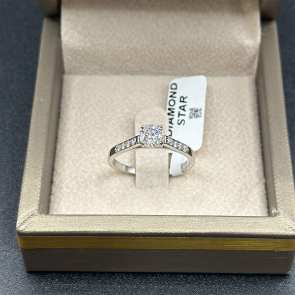 Bague en diamant – Brillance naturelle