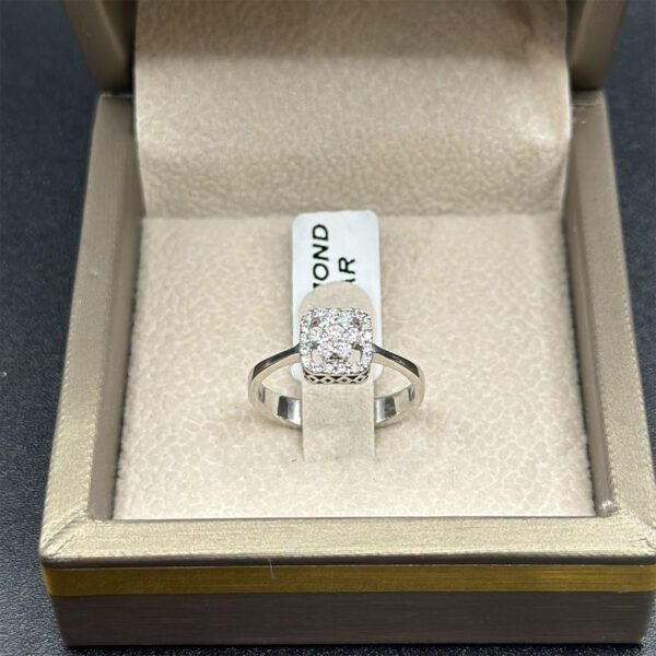 Bague en diamant – Éclat intemporel