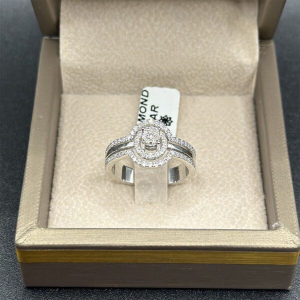 Bague en diamant – Brillance naturelle
