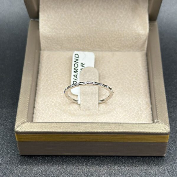Bague en diamant – Lueur délicate