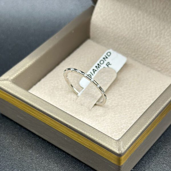 Bague en diamant – Lueur délicate – Image 3