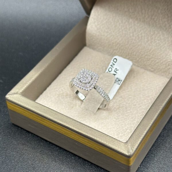 Bague en diamant – Reflet lumineux – Image 3