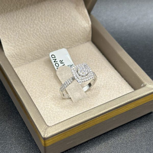 Bague en diamant – Reflet lumineux – Image 2