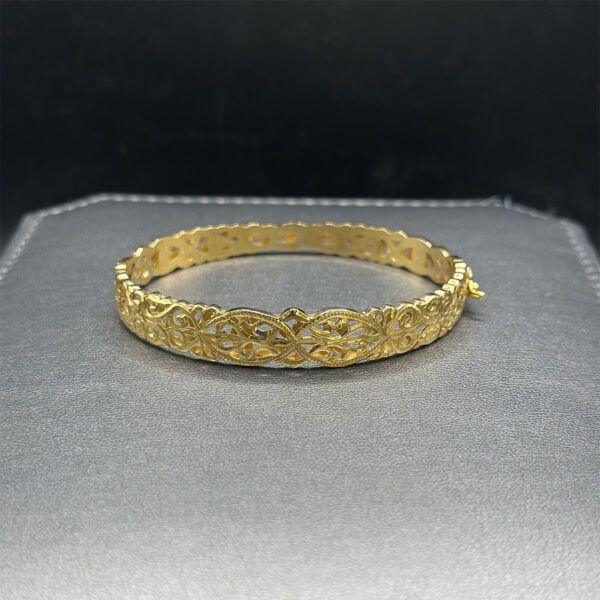 Bracelet Traditionnel en Or 18K – Arabesques Royales