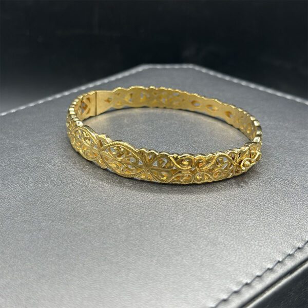 Bracelet Traditionnel en Or 18K – Arabesques Royales – Image 3