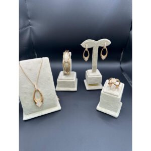 Ensemble en Or 18K – Éclat Majestueux