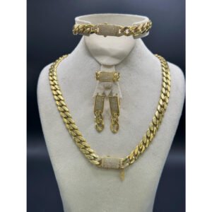 Ensemble en Or 18K – Trésor de Luxe