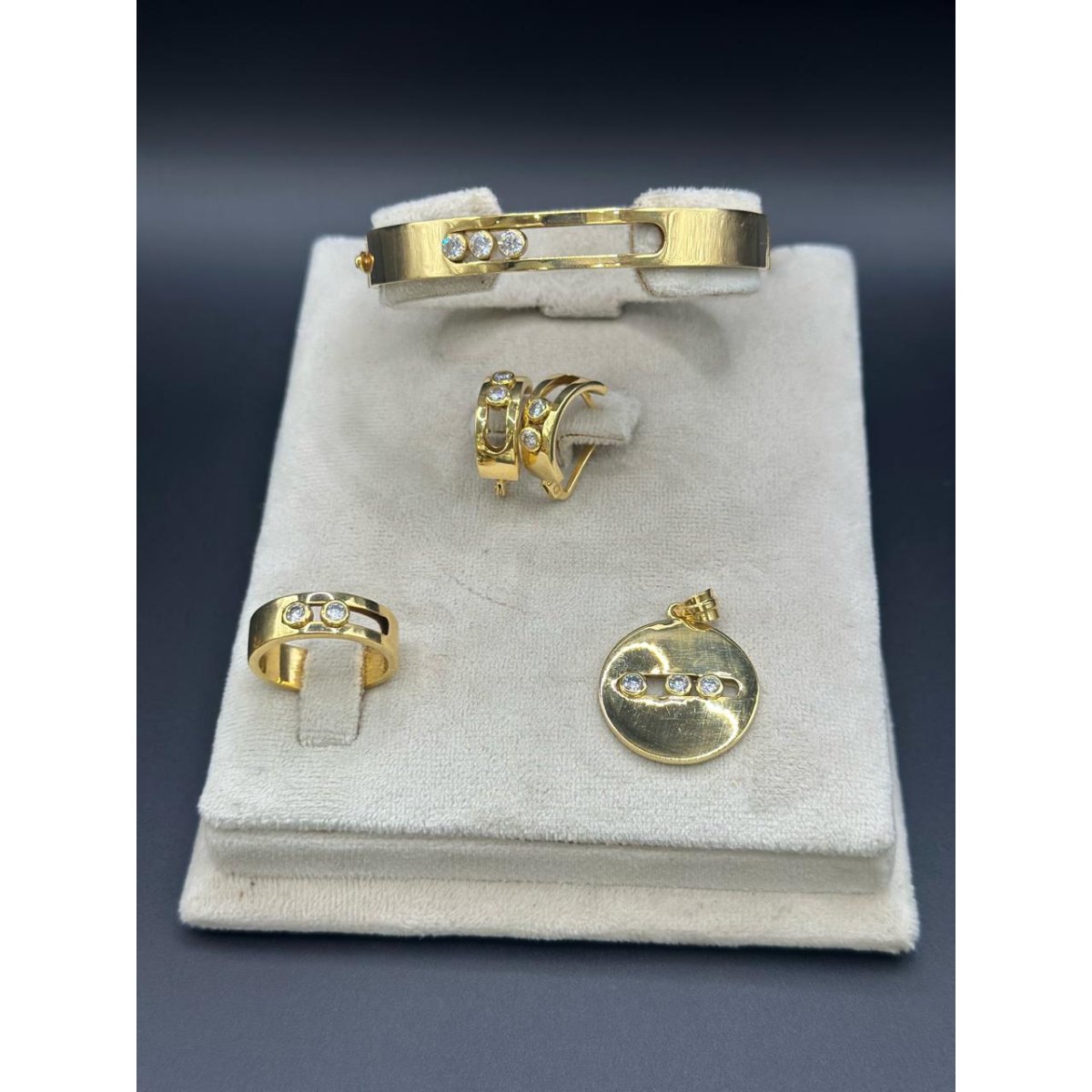 Ensemble en Or 18K – Splendeur Dorée