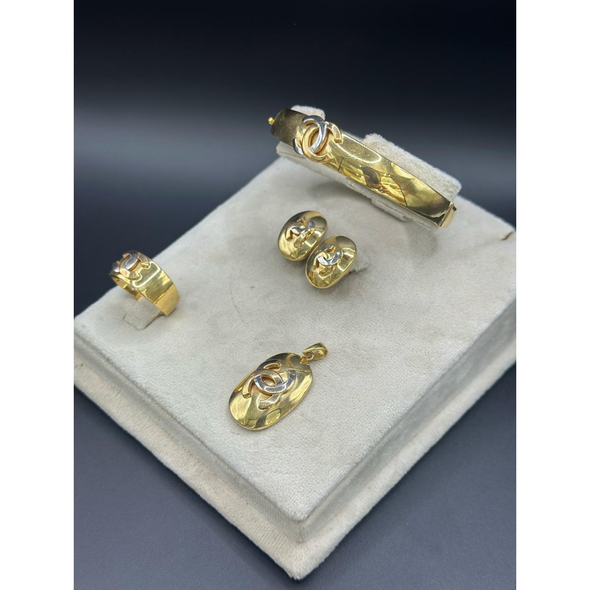 Ensemble en Or 18K – Lumière Précieuse – Image 3